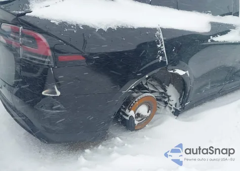 2024 Tesla Model X Long Range из США, поврежденный, VIN 7SAXCBE55RF444675